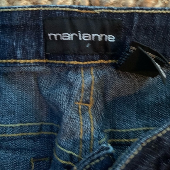 Marianne Cuffed Capri Jeans - Picture 4 of 6